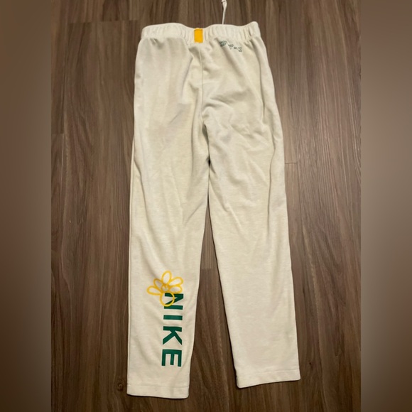 Nike Dri-FIT light bone  Performance Big Kids Boys Training Joggers size M - Picture 1 of 8